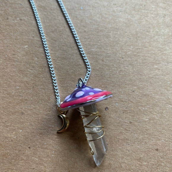 Mushroom Necklace - Picture 2 of 2